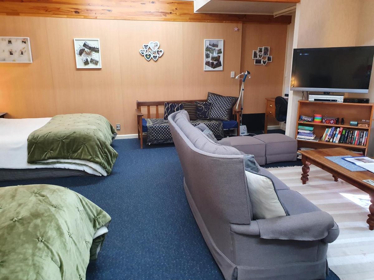 Hunua Accommodation - Atherstone Suite Экстерьер фото